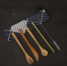 Load image into Gallery viewer, Cutlery Set - Bamboo - 6 piece